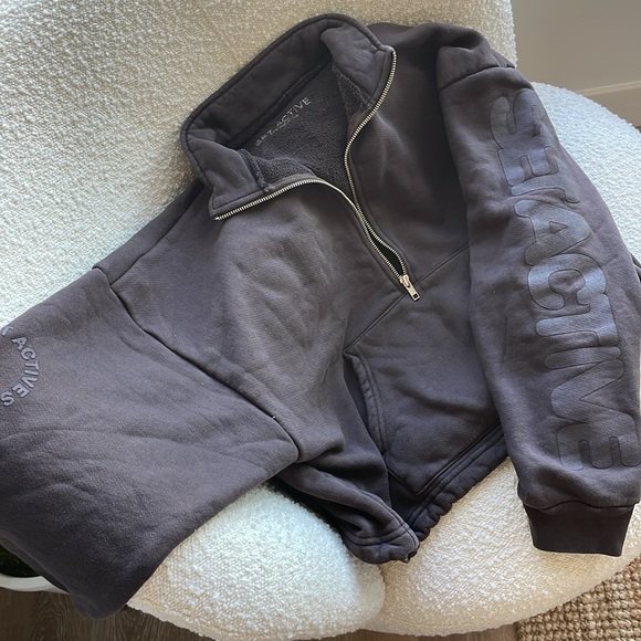 SET ACTIVE Small Half Zip Chocolate Long Sleeve Sweater - Picture 1 of 6